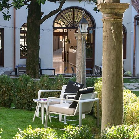 Bassano Club House Bed and Breakfast Bassano del Grappa Exteriör bild